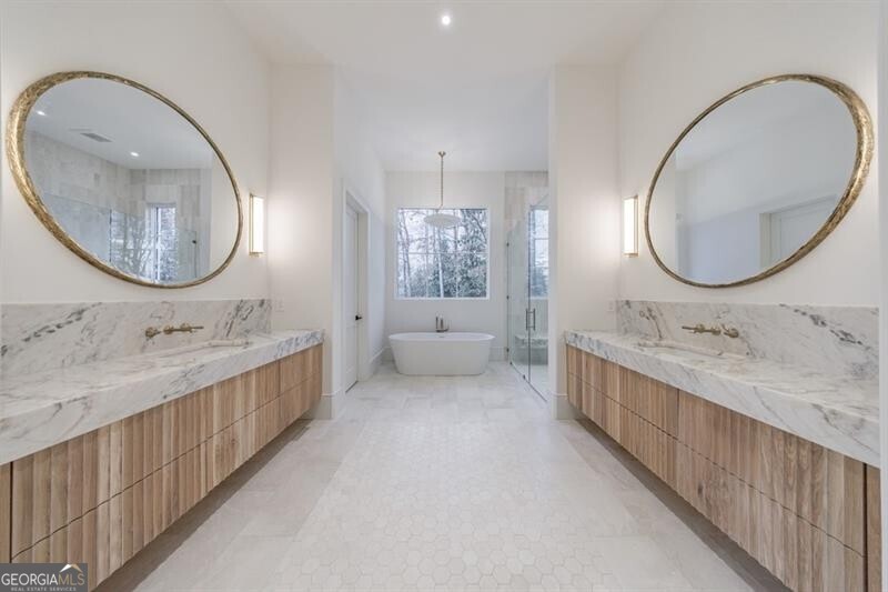 2983 Habersham Court NW Atlanta GA 30305