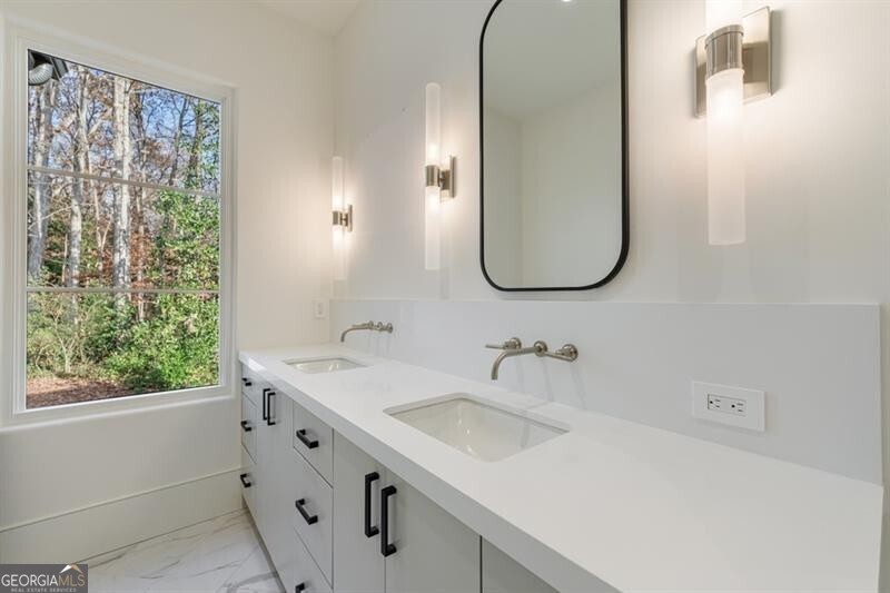 2983 Habersham Court NW Atlanta GA 30305