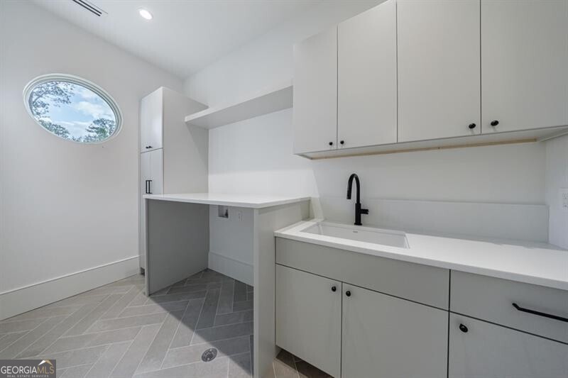 2983 Habersham Court NW Atlanta GA 30305