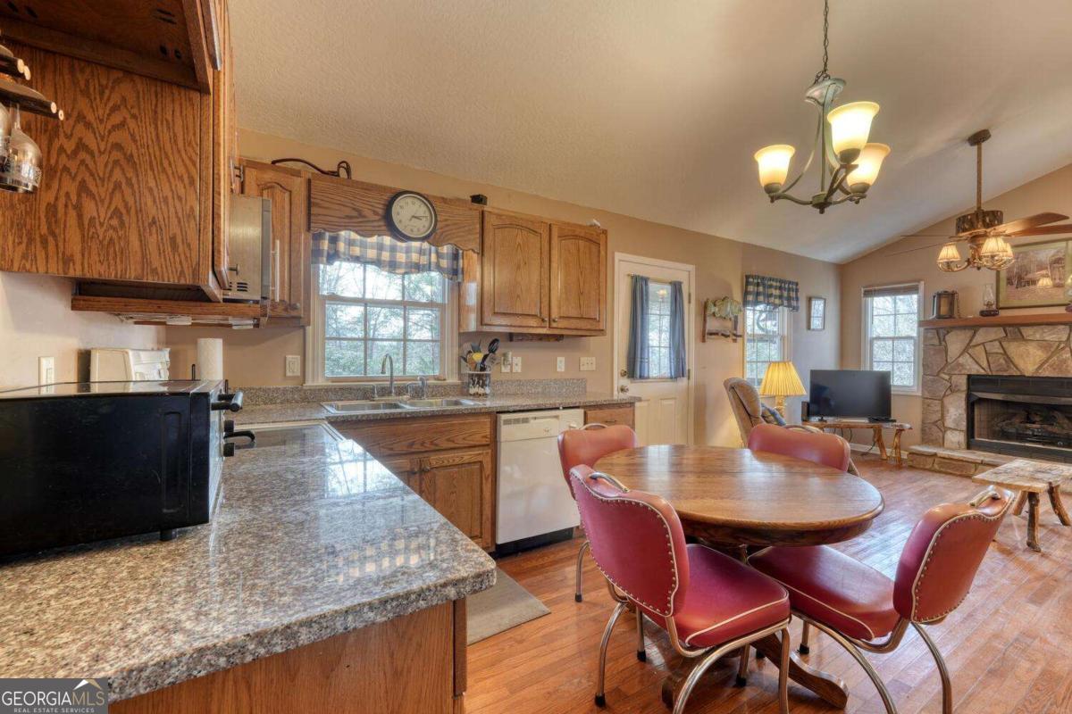 1189 Old Forge Estates Hiawassee GA 30546