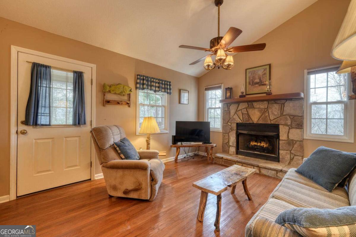 1189 Old Forge Estates Hiawassee GA 30546