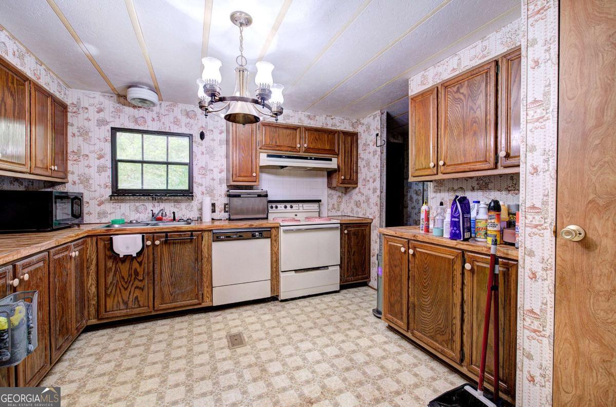 65 Gaddis Road NW Cartersville GA 30120