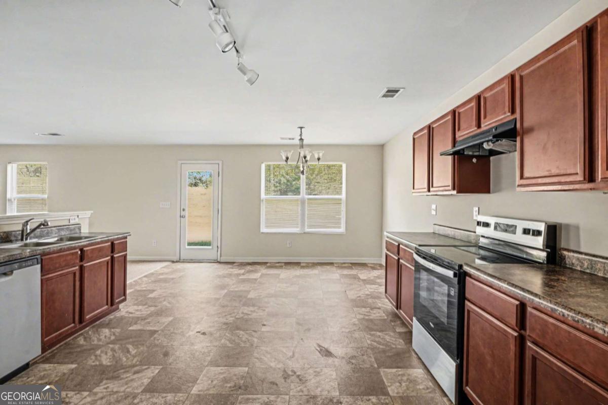 1160 Pebble Ridge Drive Hampton GA 30228