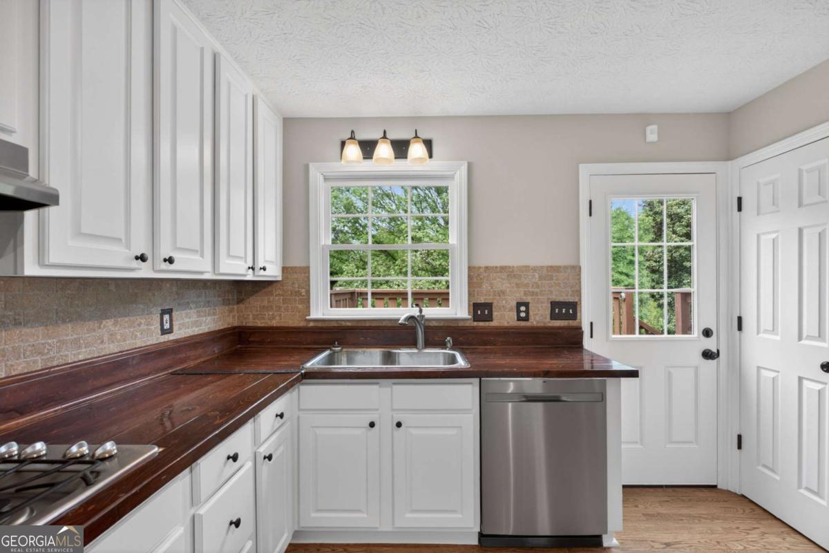 3301 Connie Way Winston GA 30187