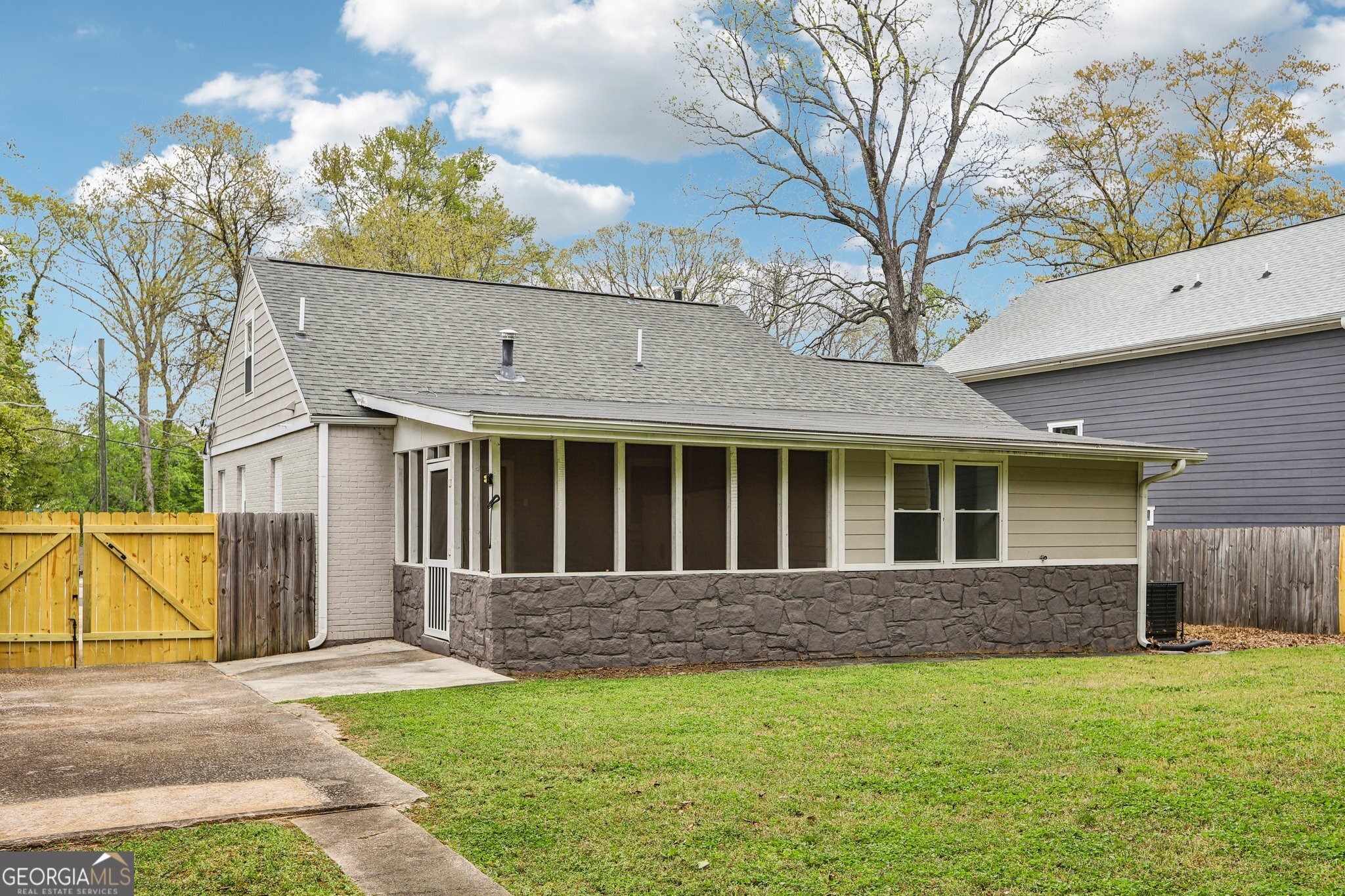 2491 White Oak Drive Decatur GA 30032