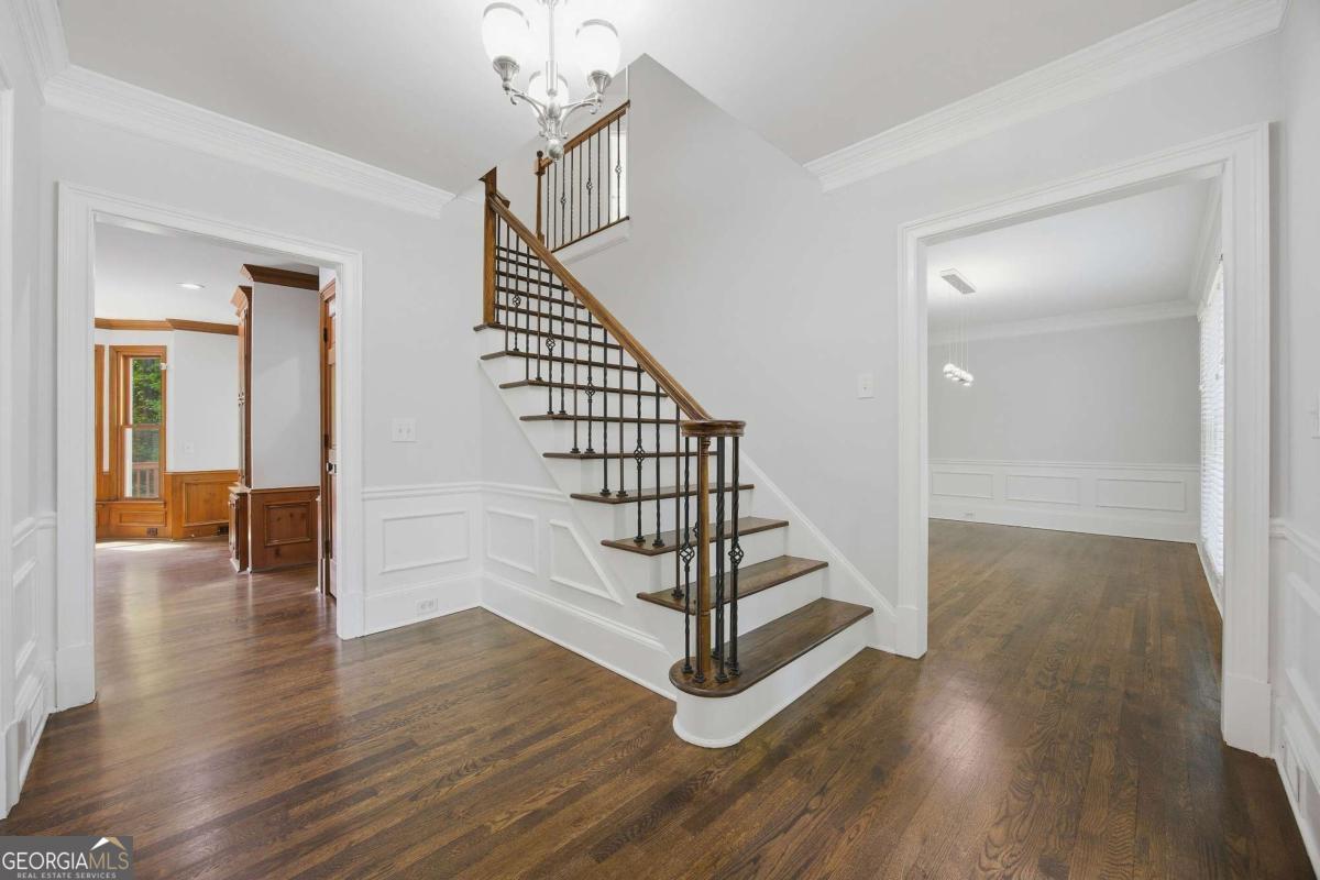 7525 S Spalding Drive Sandy Springs GA 30350