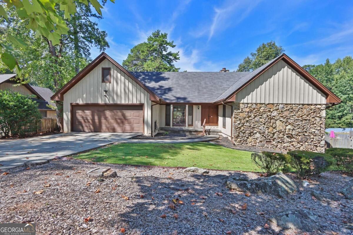 1749 Hidden Hills Parkway Stone Mountain GA 30088