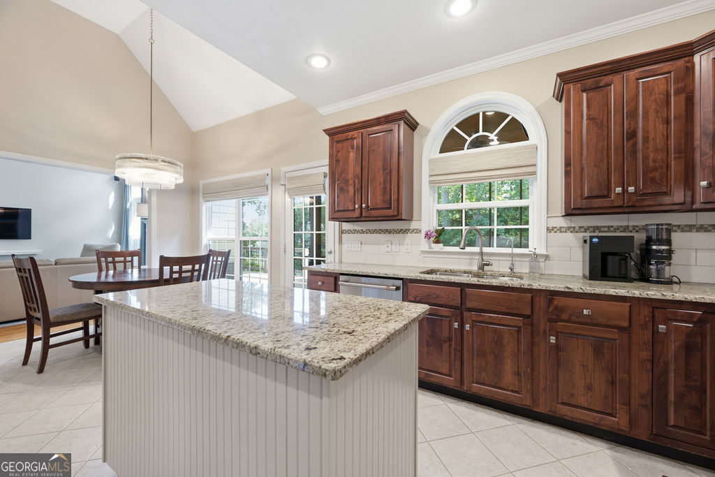 7 Windsor Lane Ringgold GA 30736