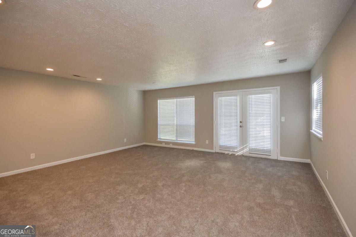 3240 Trotters Walk Circle Snellville GA 30078