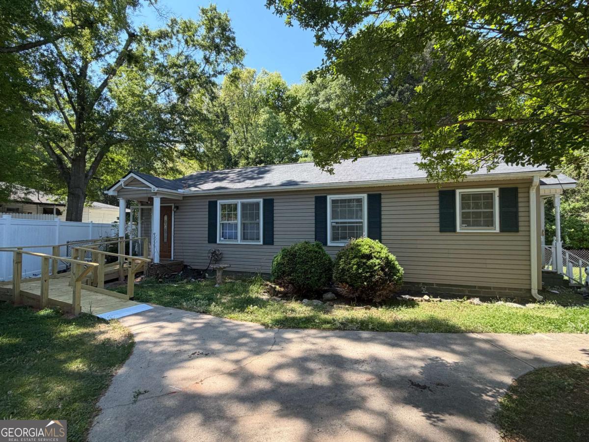 230 Glendale Drive Hartwell GA 30643