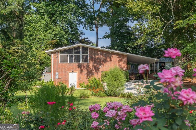 2988 Vine Circle Decatur GA 30033