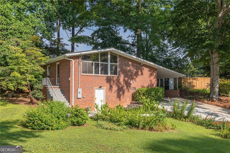 2988 Vine Circle Decatur GA 30033
