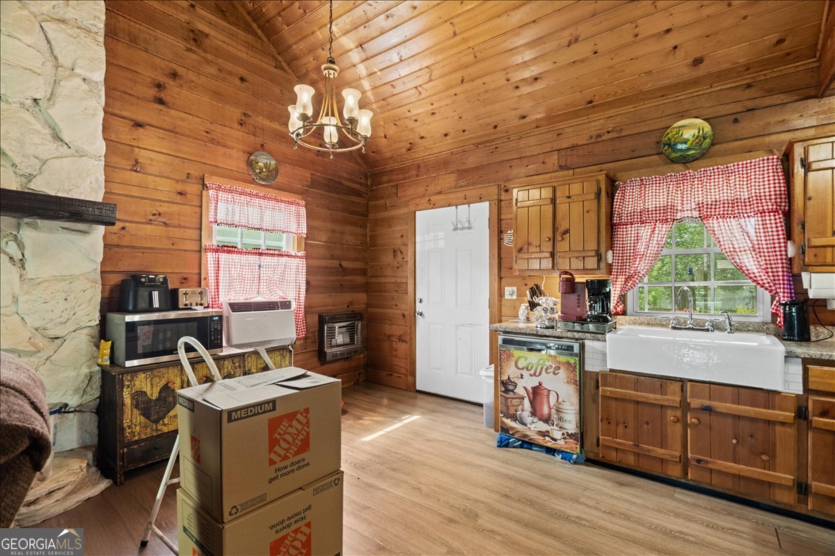 325 Classic Lane Chatsworth GA 30705
