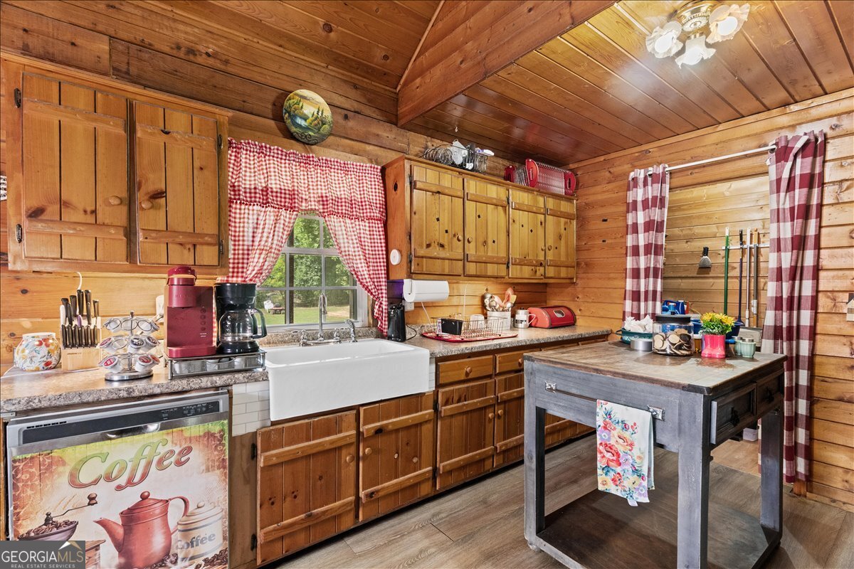 325 Classic Lane Chatsworth GA 30705