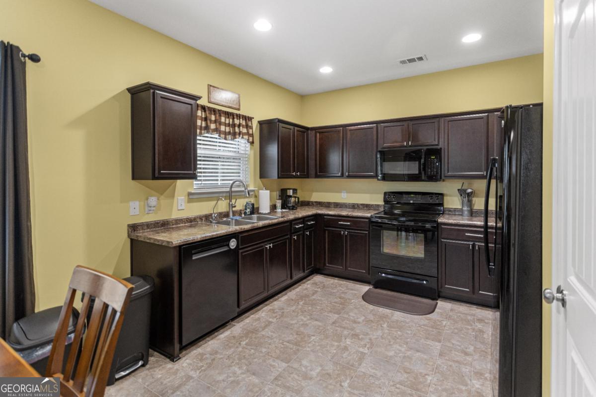 106 Bridgewood Drive Springfield GA 31329