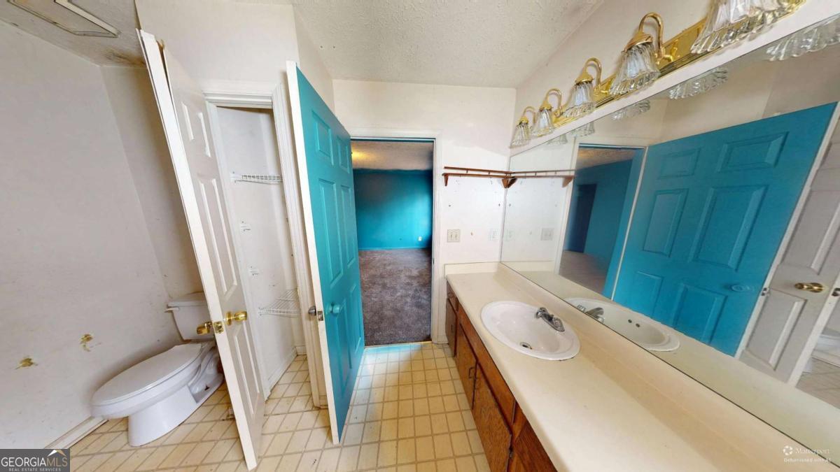 6189 Valdez Drive Rex GA 30273