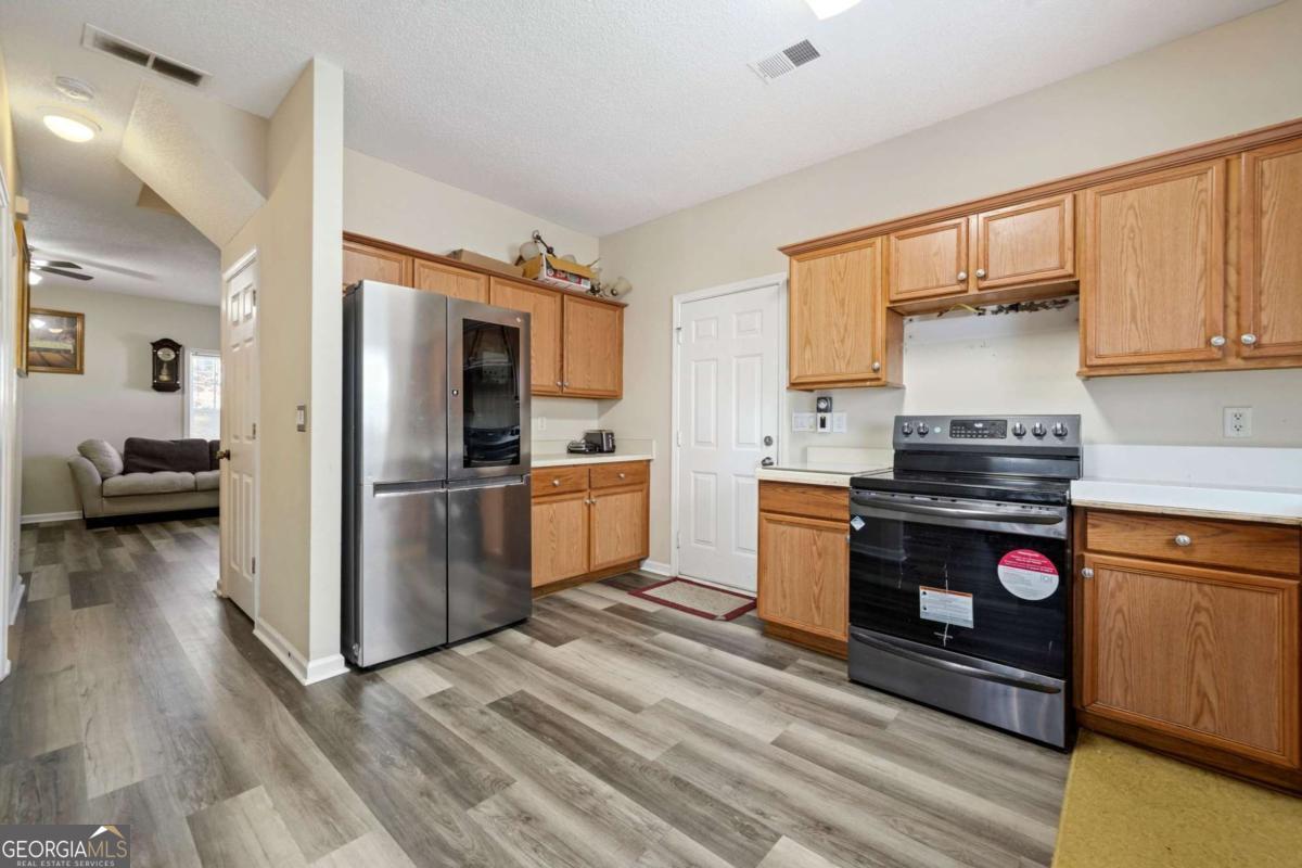 792 Russell Drive Riverdale GA 30296
