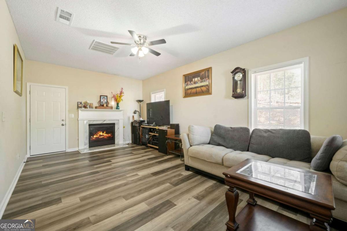 792 Russell Drive Riverdale GA 30296
