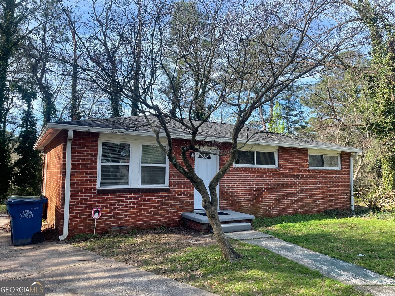 385 Macedonia Road SE Atlanta GA 30354