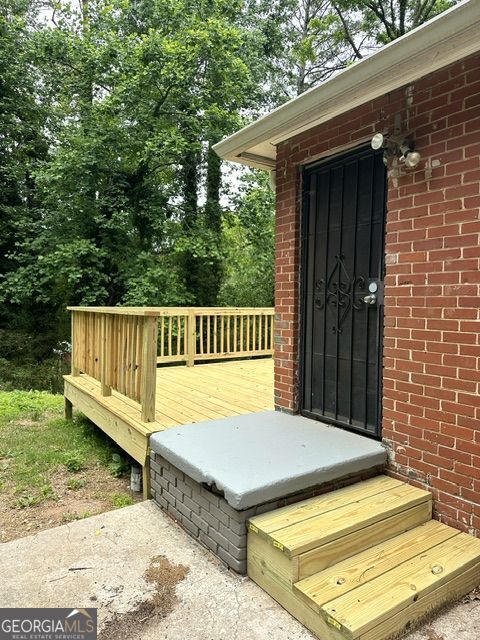 385 Macedonia Road SE Atlanta GA 30354