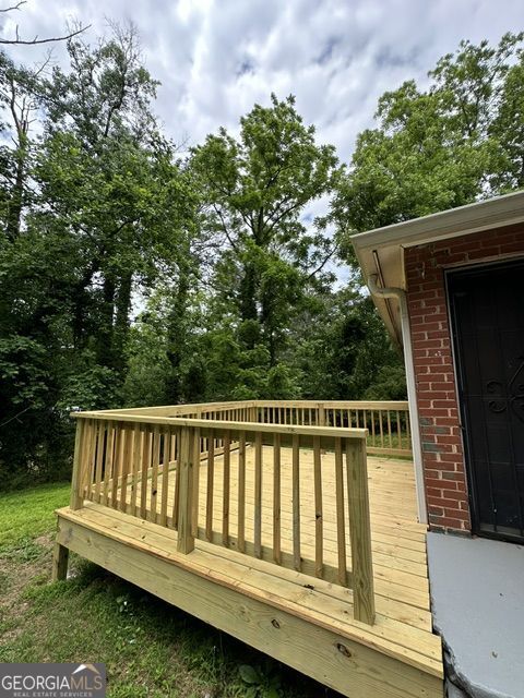 385 Macedonia Road SE Atlanta GA 30354