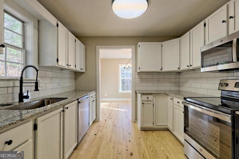 680 Eagle Rock Road Cleveland GA 30528