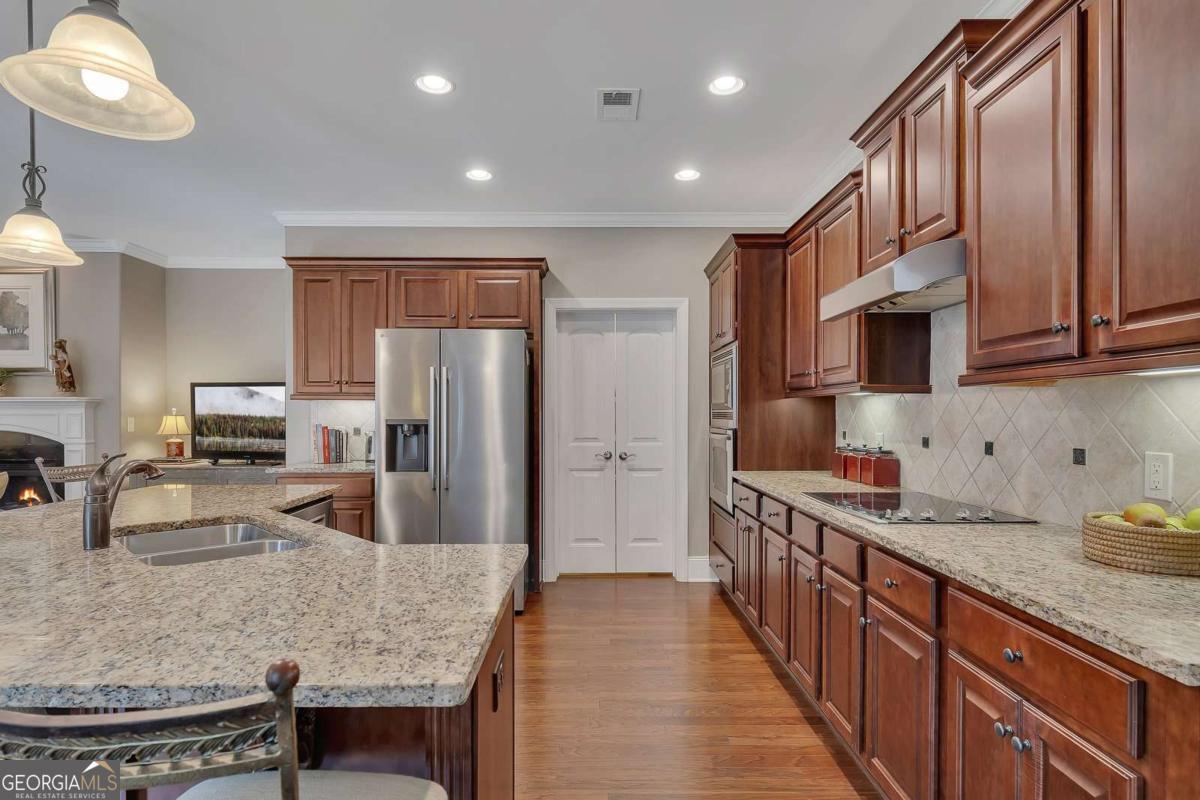 246 Somerset Circle Woodstock GA 30189