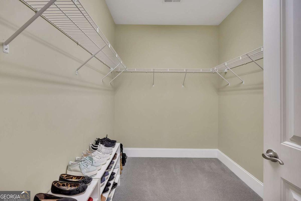246 Somerset Circle Woodstock GA 30189