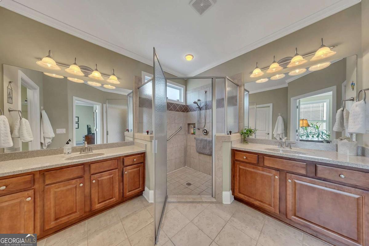 246 Somerset Circle Woodstock GA 30189