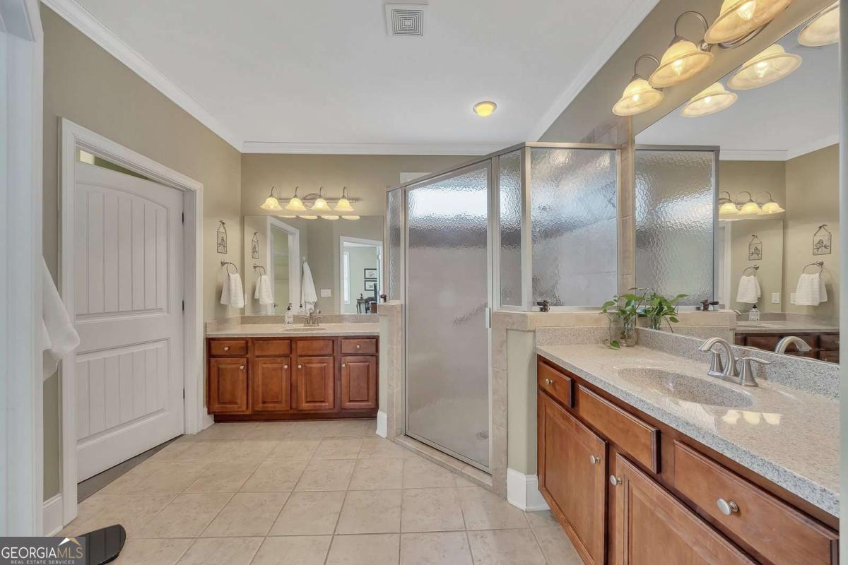 246 Somerset Circle Woodstock GA 30189