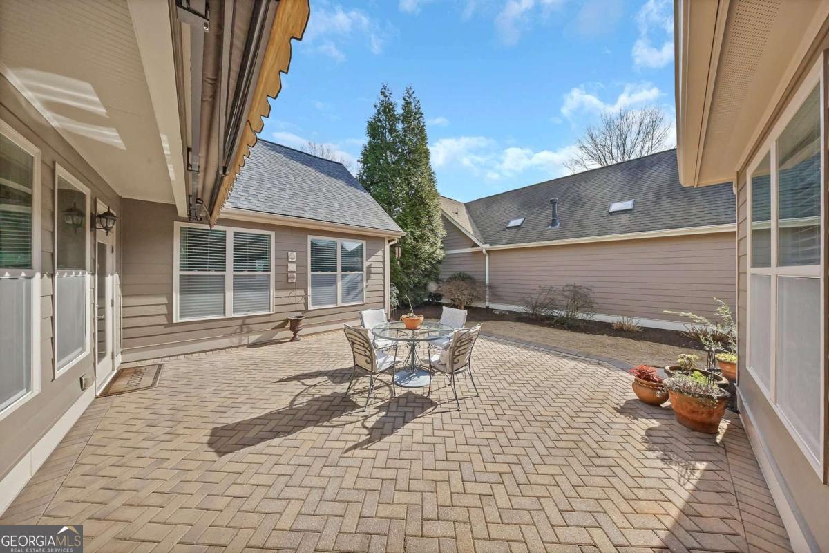 246 Somerset Circle Woodstock GA 30189
