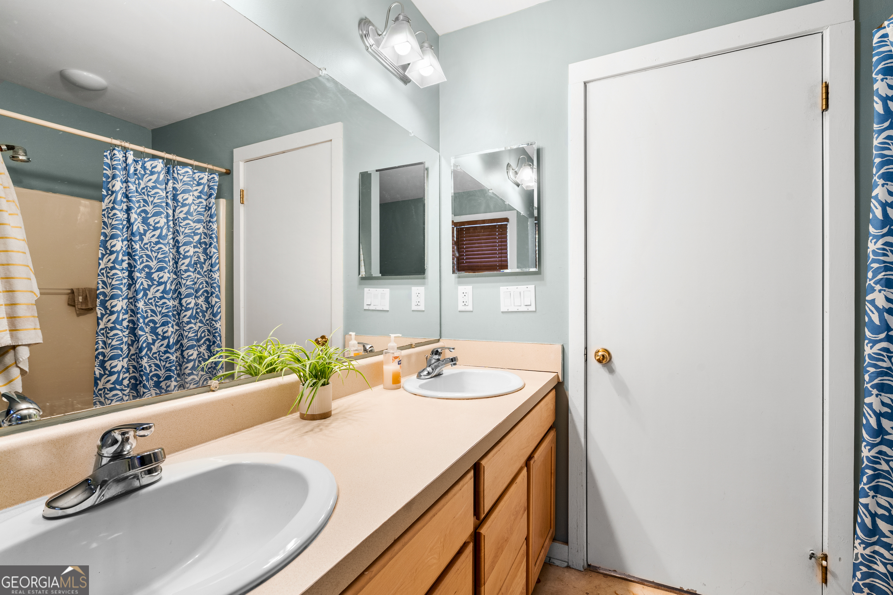 726 Gage Drive Hiawassee GA 30546
