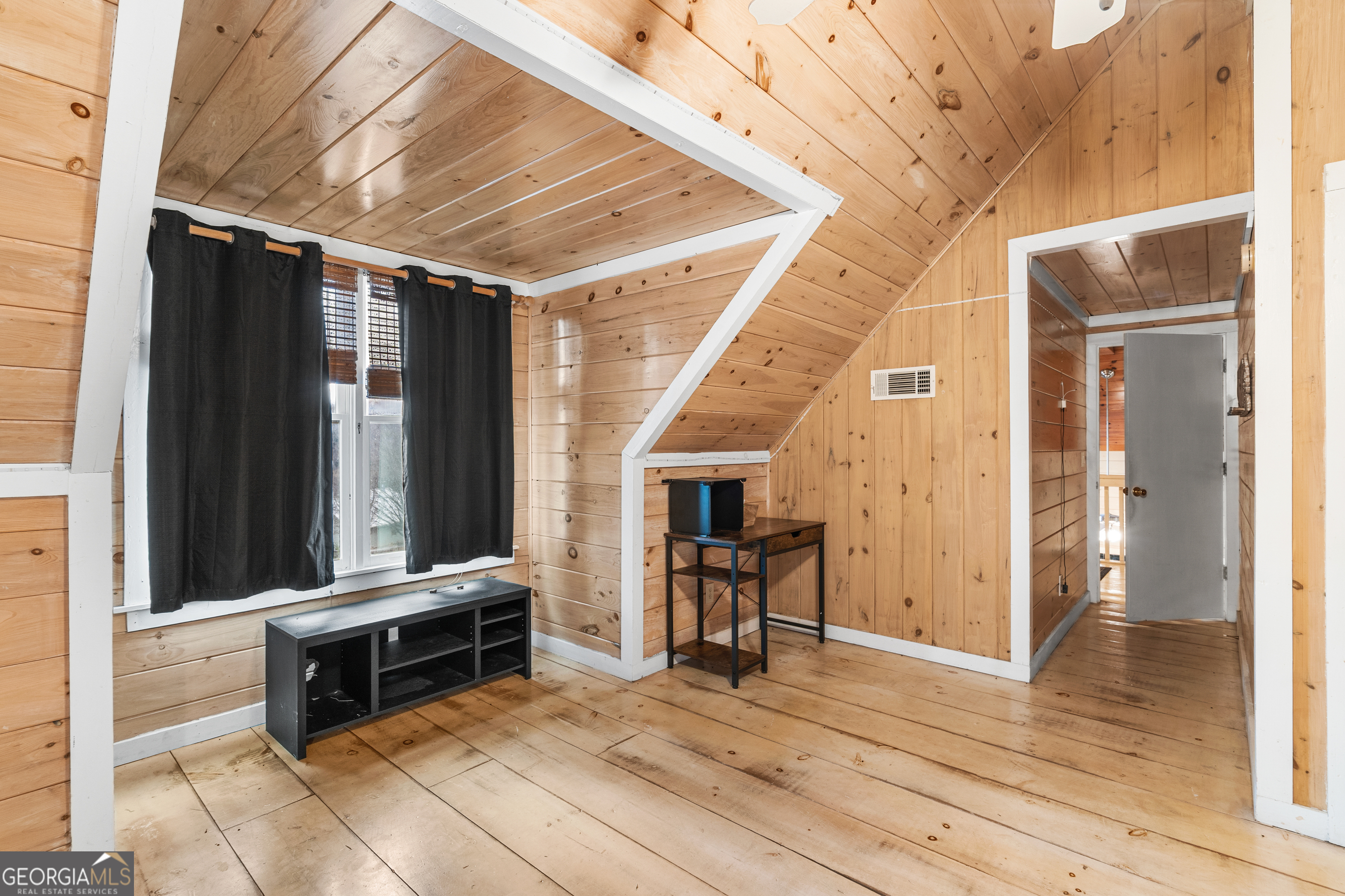726 Gage Drive Hiawassee GA 30546