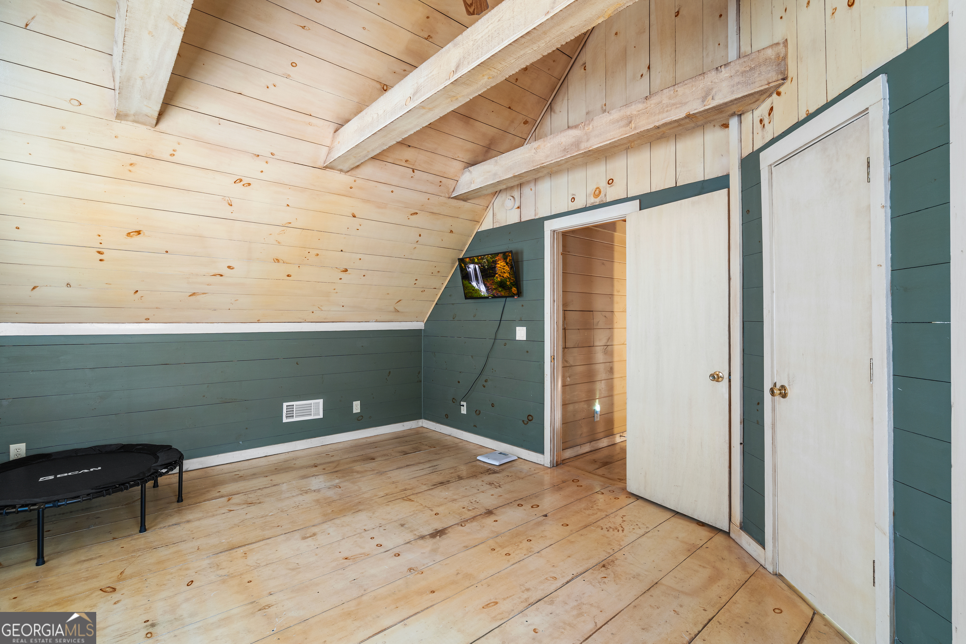 726 Gage Drive Hiawassee GA 30546