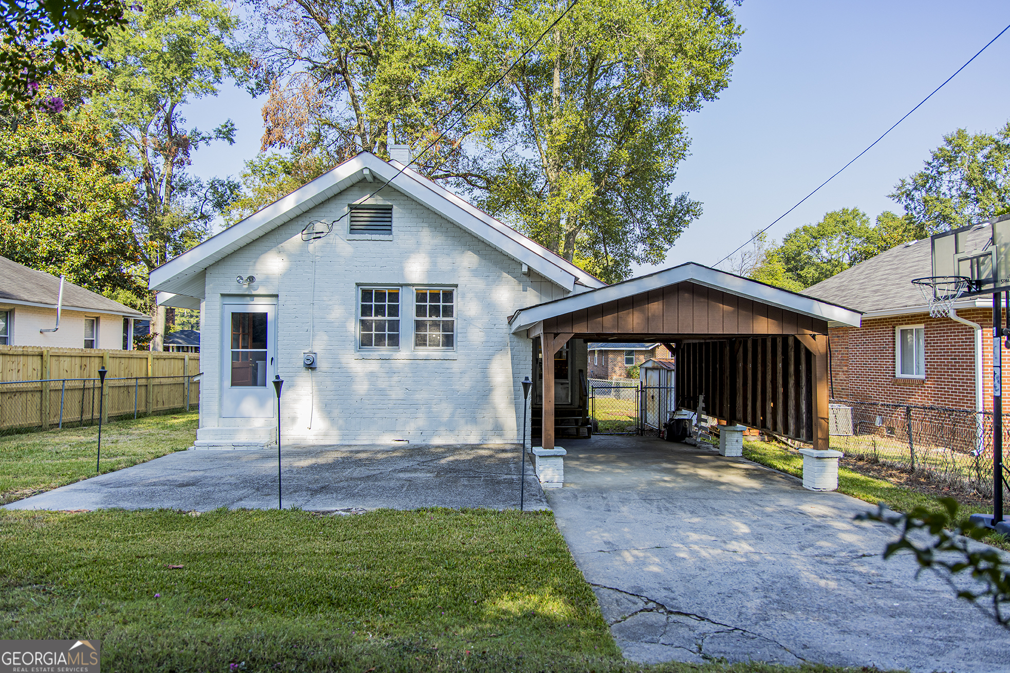 27 Oak Street NE Rome GA 30161