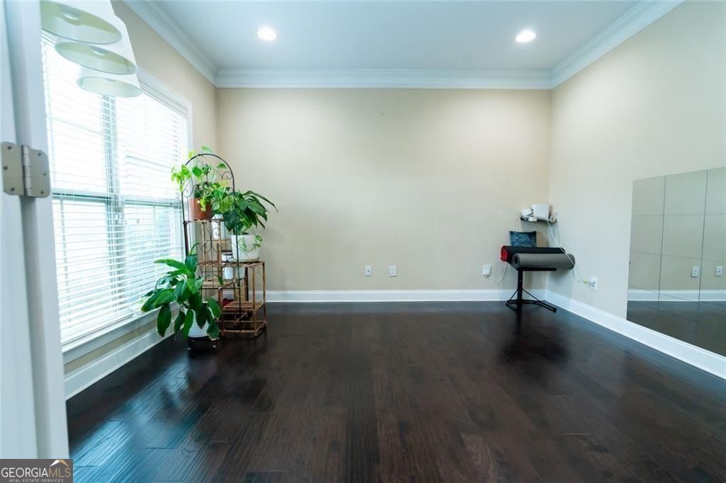 1045 Wesbourough Place Alpharetta GA 30004
