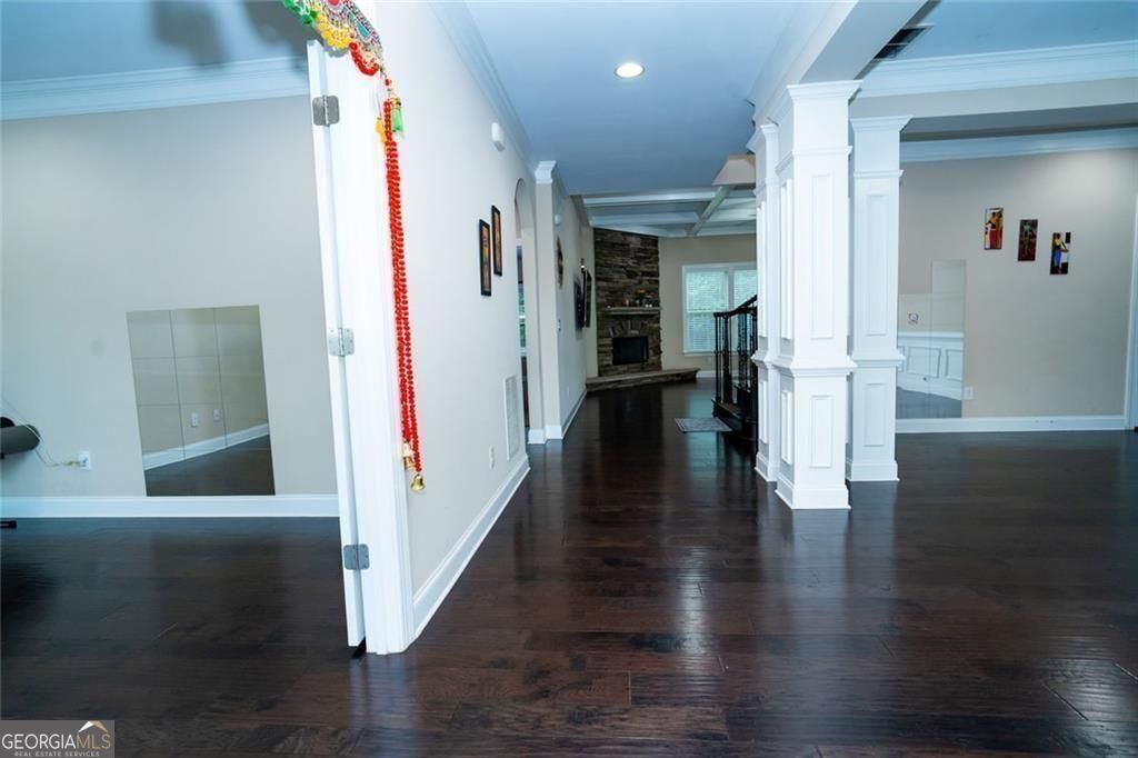 1045 Wesbourough Place Alpharetta GA 30004