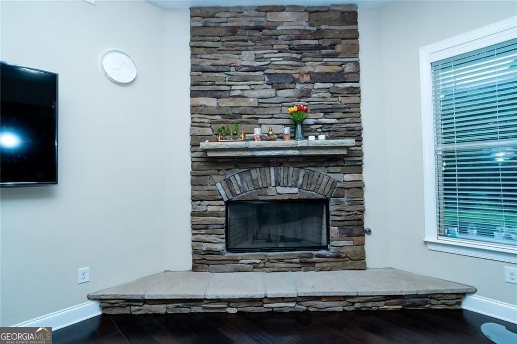 1045 Wesbourough Place Alpharetta GA 30004