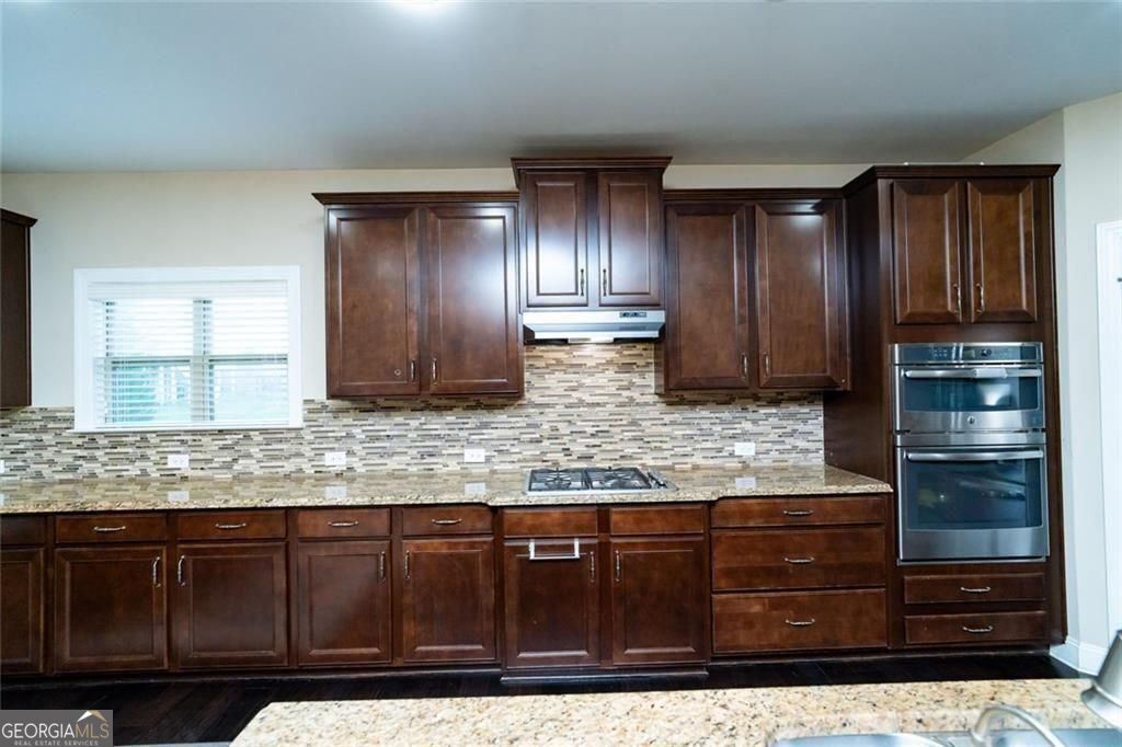 1045 Wesbourough Place Alpharetta GA 30004