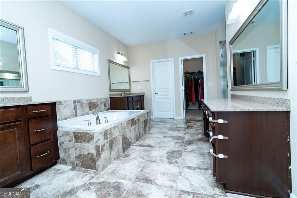 1045 Wesbourough Place Alpharetta GA 30004