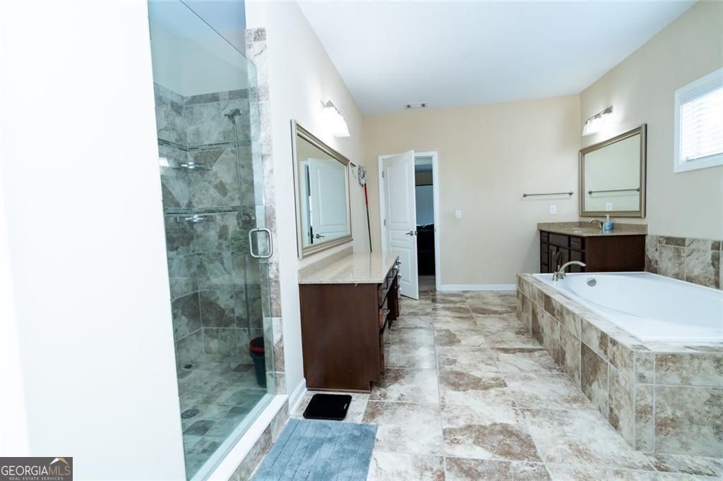 1045 Wesbourough Place Alpharetta GA 30004