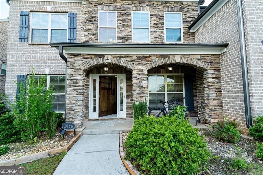 1045 Wesbourough Place Alpharetta GA 30004