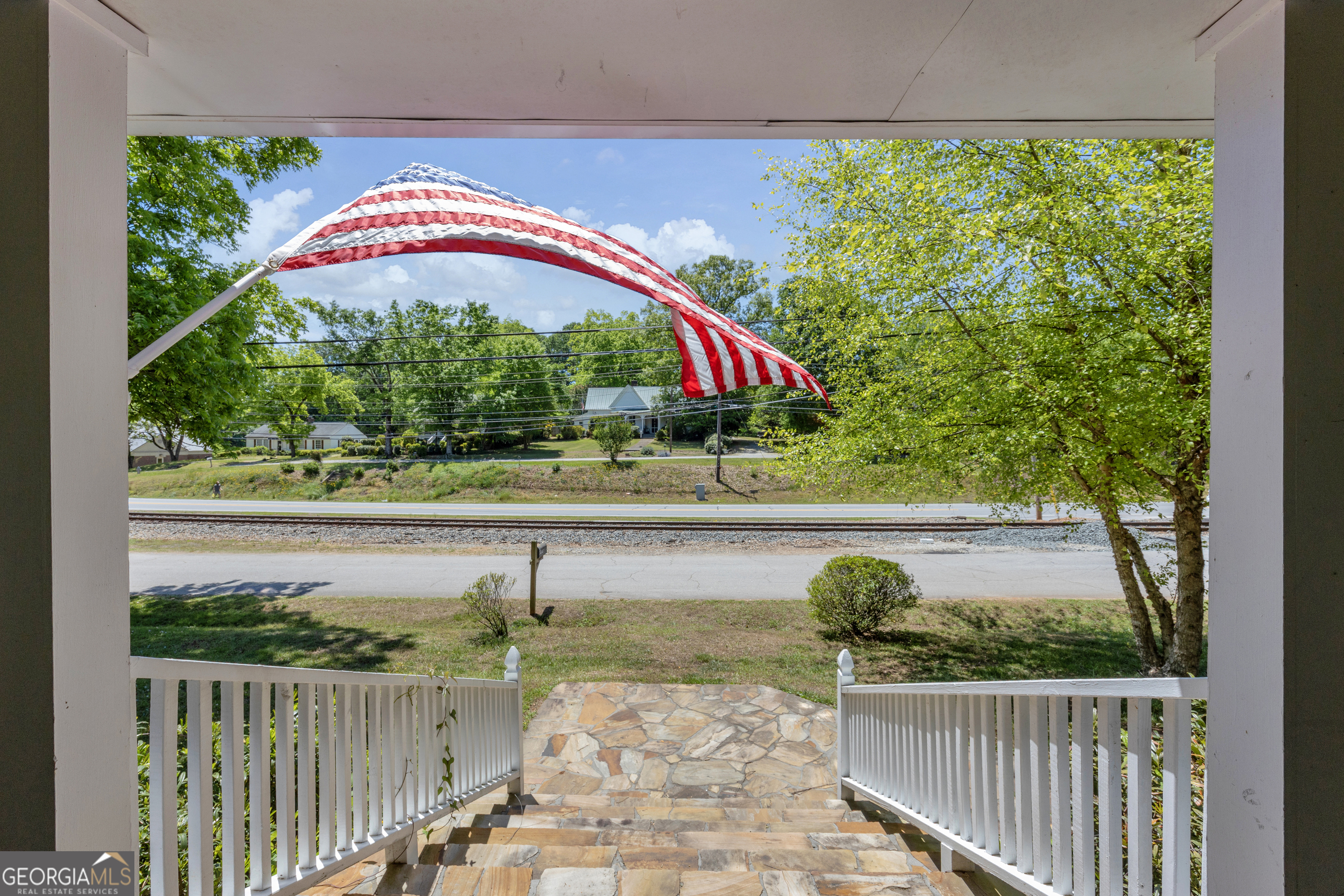 24 N Main Street Maysville GA 30558