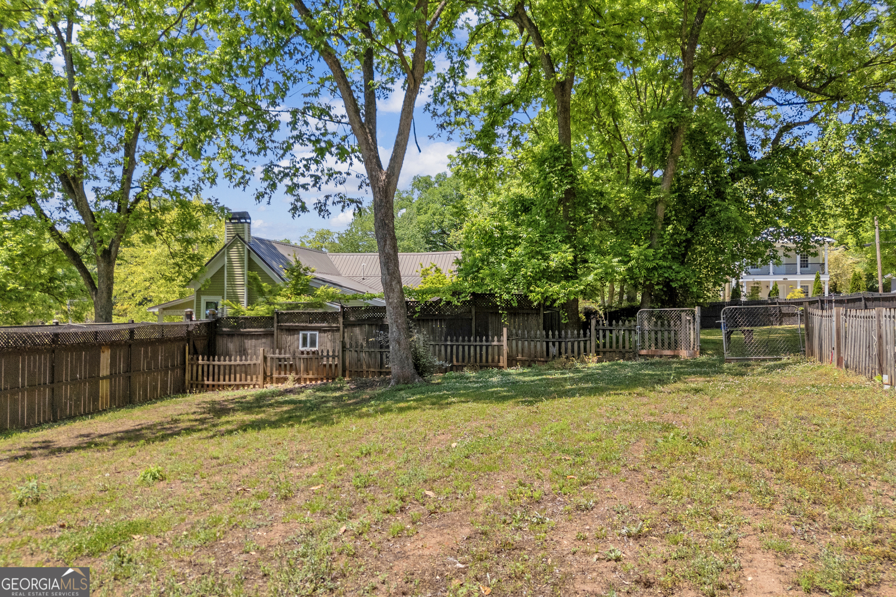 24 N Main Street Maysville GA 30558