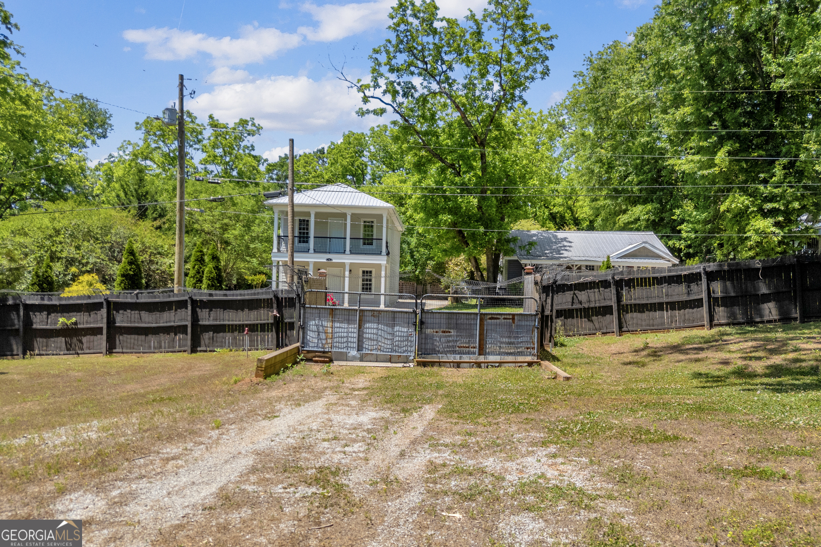 24 N Main Street Maysville GA 30558