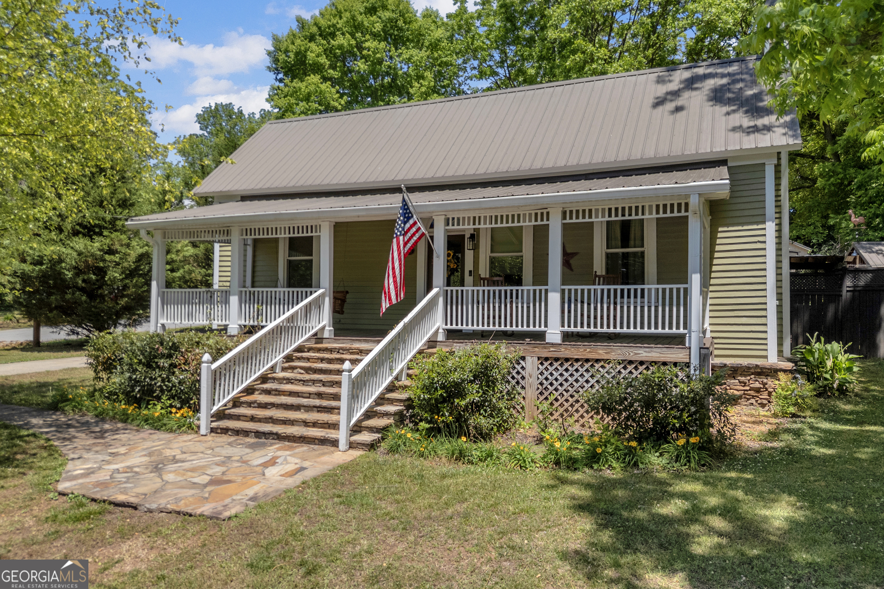 24 N Main Street Maysville GA 30558