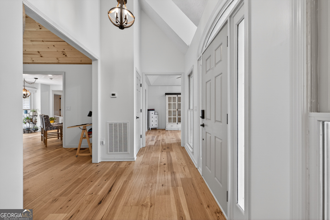 1207 Lakeland Drive Toccoa GA 30577
