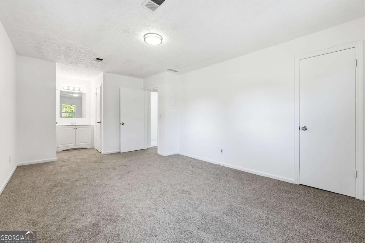 6917 Laurelwood Drive Douglasville GA 30135