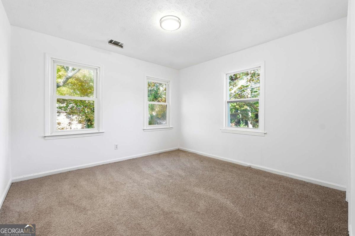 6917 Laurelwood Drive Douglasville GA 30135