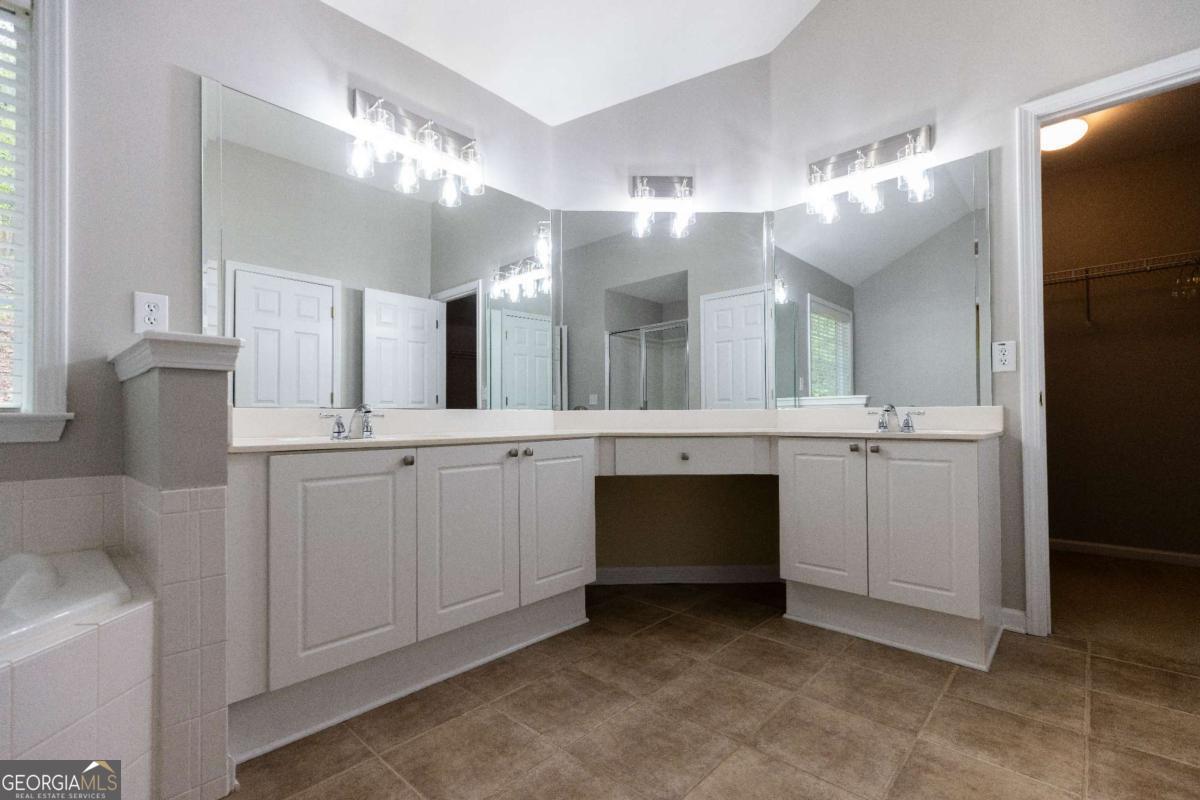 1038 Island View Court Buford GA 30518